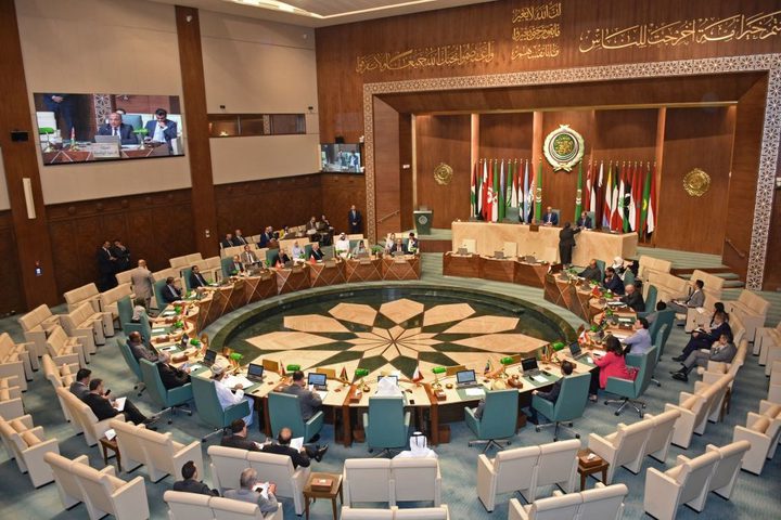 الجامعة العربية تطالب بتكثيف الجهود الدولية لوقف العدوان الإسرائيلي وحماية شعبنا