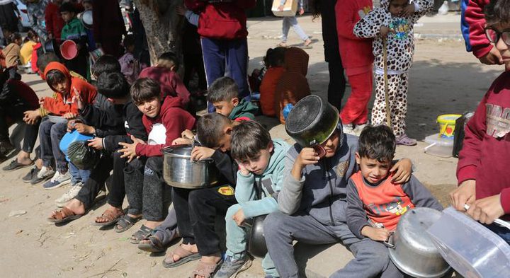 الهلال الأحمر: الآلاف من سكان قطاع غزة يواجهون خطر المجاعة