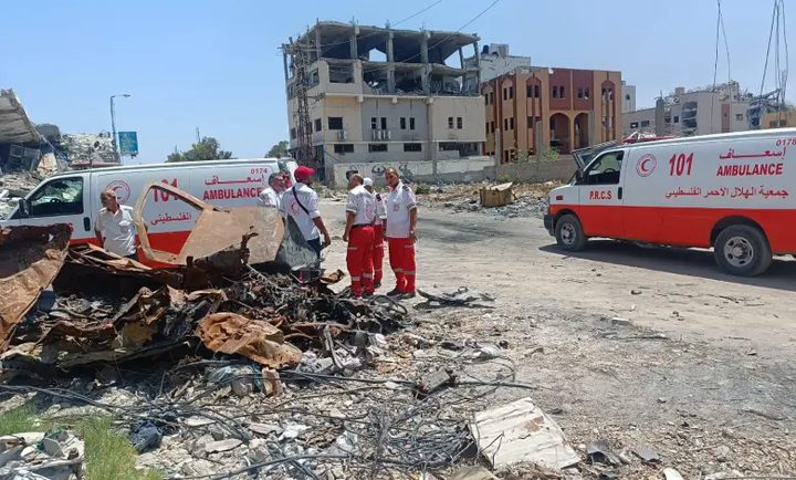 الهلال الأحمر: توقف 18 مركبة إسعاف عن العمل في قطاع غزة بسبب نفاد الوقود