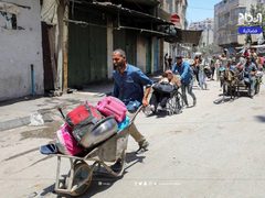 حركة نزوح كبيرة يشهدها حي الشجاعية جراء اجتياح جيش الاحتلال للمنطقة شرق غزة