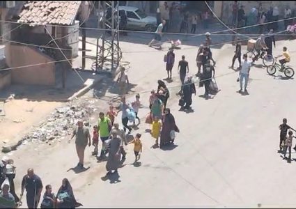 نزوح آلاف الفلسطينيين من حي الشجاعية على وقع القصف