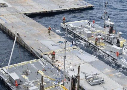 تفكيك الرصيف العائم قبالة غزة للمرة الثالثة منذ إنشائه