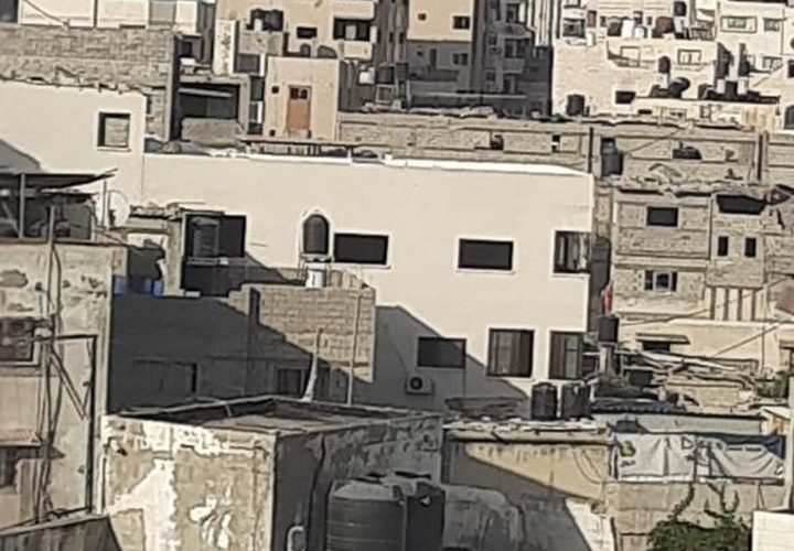 جانب من غارات الاحتلال على مناطق مختلفة من غزة، صباح اليوم.