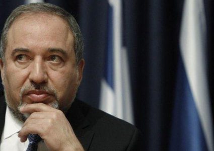 ليبرمان: لا خيار أمامنا سوى مواجهة إيران