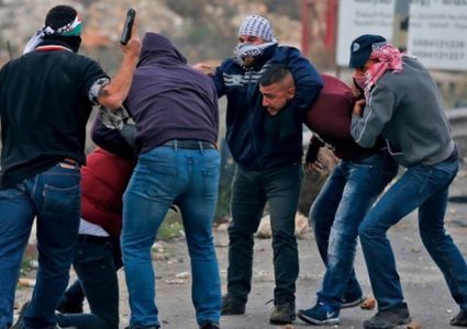 إصابات في هجوم للمستعمرين جنوب نابلس