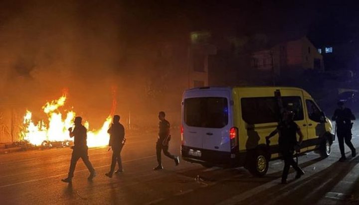 تركيا: توقيف 474 شخصاً بعد أعمال عنف طالت مصالح سوريين