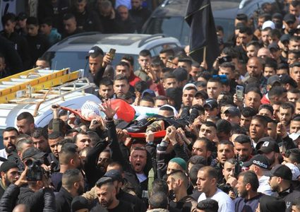 طولكرم تُشيِع جثماني الشهيدين ضميري وسرحان