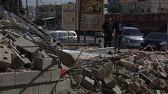 آثار الدمار الذي خلفه الاحتلال بمنزل عائلة النجوم في قرية العوجا