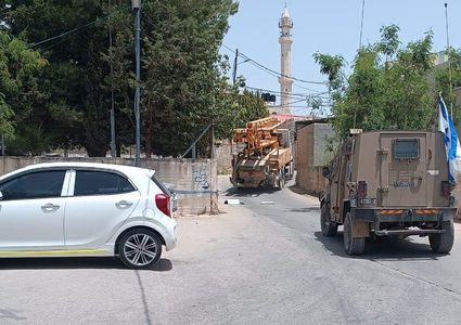 الاحتلال يقتحم منزلاً ويستولي على معدات في قراوة بني حسان