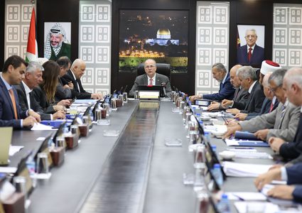 مجلس الوزراء يقر أولوية بناء 5 محطات تحويل للطاقة الكهربائية في الضفة الغربية