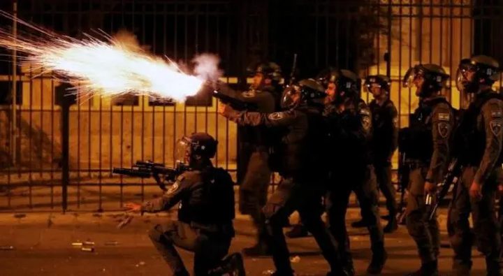 إصابات بالاختناق خلال اقتحام الاحتلال بيتا جنوب نابلس