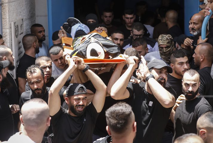 تشييع جثامين ستة شهداء في جنين
