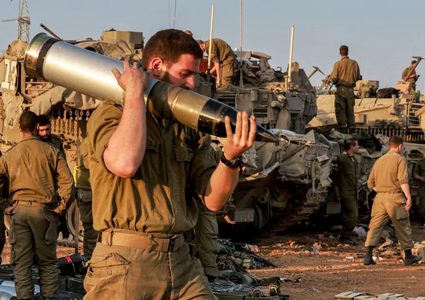 "هآرتس": رفض الصفقة بمثابة إلقاء قنبلة نووية على "إسرائيل"