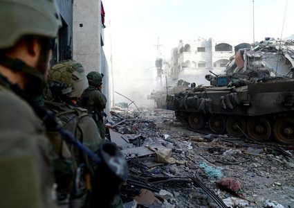 دبابات الاحتلال تتوغل أحياء مدينة غزة