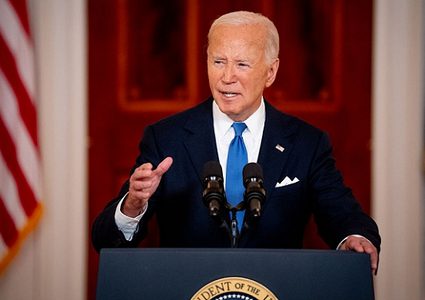 بايدن يدعو البرلمانيين الديمقراطيين إلى “الاتحاد” خلف ترشحه للرئاسة