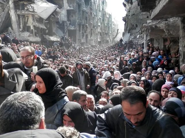 "الأونروا": تحذيرات إسرائيل بالإخلاء تدفع الغزيين إلى مناطق غير آمنة