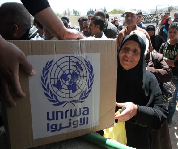 شؤون اللاجئين تحث العالم الى تقديم الدعم المالي اللازم للأنروا