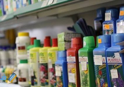 الاحتلال يشن حملة مداهمات تستهدف محلات بيع الأسمدة الزراعية في عدة مناطق