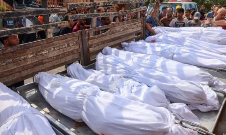 انتشال جثامين أكثر من 60 شهيدا من حي الشجاعية شرق غزة
