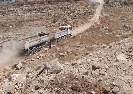 "جودة البيئة": إرجاع شاحنتين محملتين بالنفايات الإسرائيلية في شقبا غرب رام الله