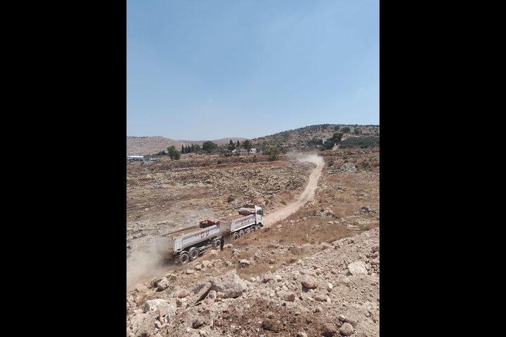 "جودة البيئة": إرجاع شاحنتين محملتين بالنفايات الإسرائيلية في شقبا غرب رام الله