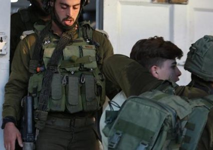الاحتلال يعتقل طفلا من العيسوية