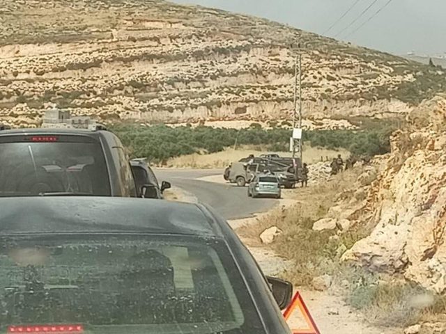 الاحتلال يقتحم المغير شرق رام الله ويغلق مدخلها الرئيسي