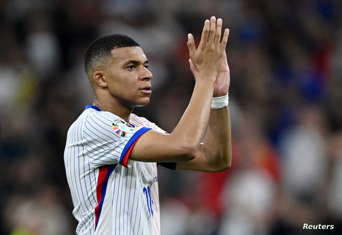 ريال مدريد يطبق خطة رونالدو على مبابي
