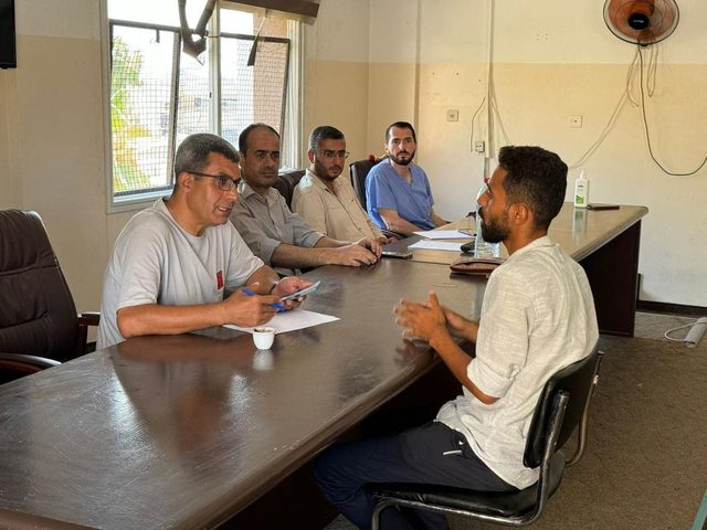 أطباء غزة يعقدون امتحان "البورد" لطلبة الطب رغم استمرار الحرب والنزوح