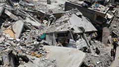 صور تظهر حجم الدمار في مدينة خانيونس جنوب قطاع غزة