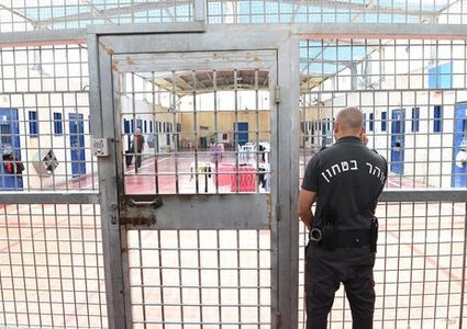 هيئة الأسرى: استهداف متعمد لقيادات ورموز الأسرى في سجن شطة