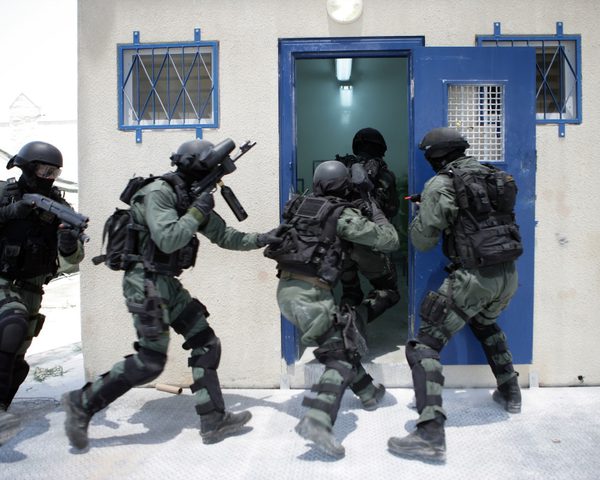 الأسرى: إدارة سجن مجدو تنتهك خصوصية الأسرى القُصر وتعرض حياتهم للخطر