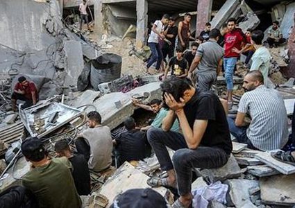 شهداء وجرحى جراء استهداف الاحتلال منزلا في مدينة غزة