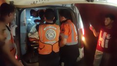 الدفاع المدني بغزة: انتشلت طواقمنا 5 شهداء في قصف منزل لعائلة "الشريحي" فجر اليوم في مخيم النصيرات وسط قطاع غزة.