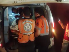 الدفاع المدني بغزة: انتشلت طواقمنا 5 شهداء في قصف منزل لعائلة "الشريحي" فجر اليوم في مخيم النصيرات وسط قطاع غزة.