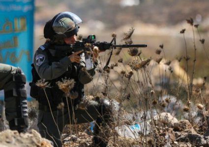 إصابة مواطن بالرصاص الحي في مواجهات مع الاحتلال في بيت دجن شرق نابلس