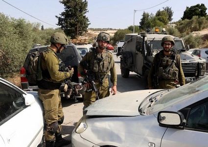 الاحتلال ينصب حاجزا جنوب أريحا ويمنع الخروج منه