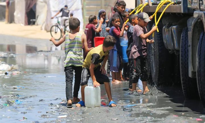 الصحة العالمية تحذّر من خطر تفشي فيروس شلل الأطفال في قطاع غزة