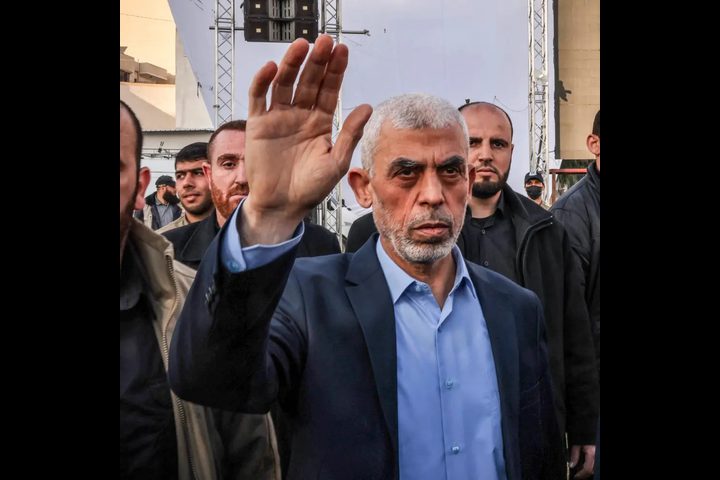 عسكري اسرائيلي: السنوار يتمتع بمكانة عالمية باعتباره صلاح الدين الأيوبي