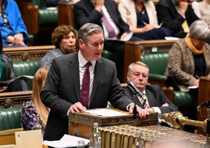 بريطانيا لا تعارض مذكرة اعتقال محكمة لاهاي ضد نتنياهو