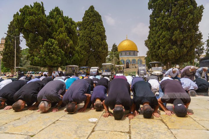 35 ألفا يؤدون صلاة الجمعة في المسجد الأقصى