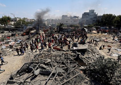 13 شهيدا بينهم أطفال ونساء في قصف الاحتلال خان يونس