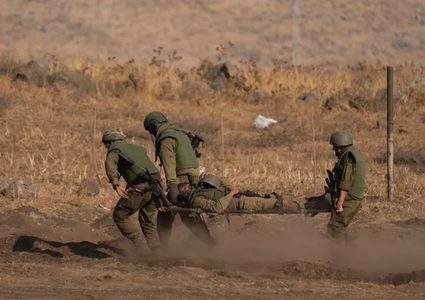 إصابة ضابط وجندي في جيش الاحتلال بجروح خطيرة في معارك غزة