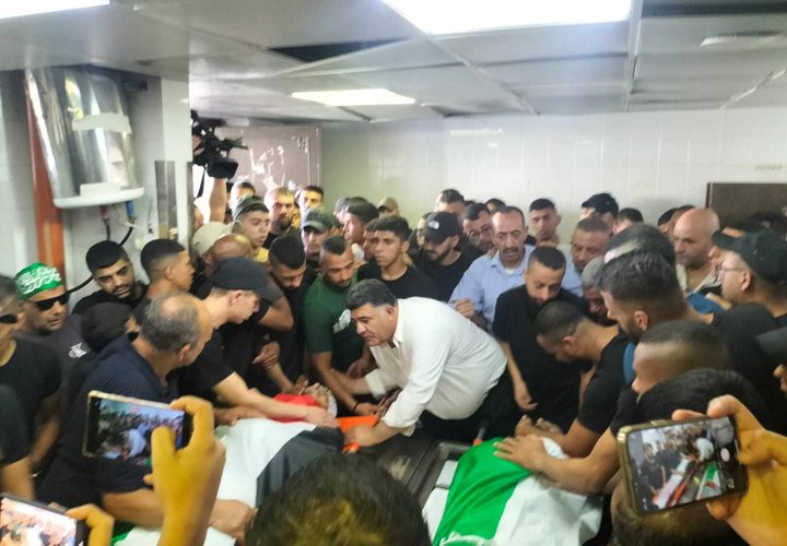 نابلس بجماهير غفيرة تشيع جثامين شهداء مخيم بلاطة
