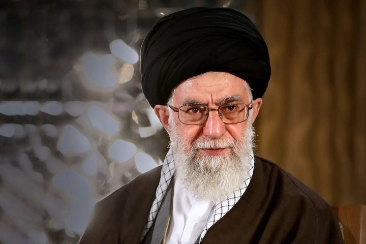 نيويورك تايمز: خامنئي أصدر أمرًا بالرد بشكل مباشر على إسرائيل