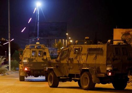 الاحتلال يعتقل 35 مواطنا من الضفة الغربية