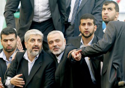 قيادي في حماس: الرد على إسرائيل قد يبدأ في الساعات المقبلة والضربة