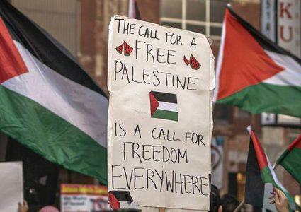 تواصل التظاهرات في مدينة مونتريال الكندية دعماً لفلسطين وغزة