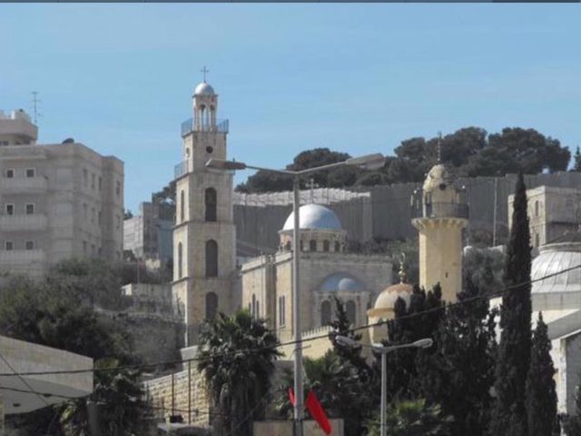 شركة كهرباء القدس تستنكر اطلاق النار على طواقمها في بلدة العيزرية