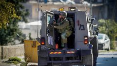 الاحتلال يعتقل ثلاثة أطفال من عقربا  جنوب نابلس